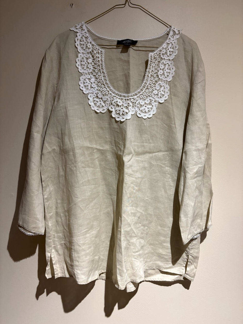 100% Linen Avec Crochet Accent Collar Blouse Shirt Size Large Beige/Tan Boho